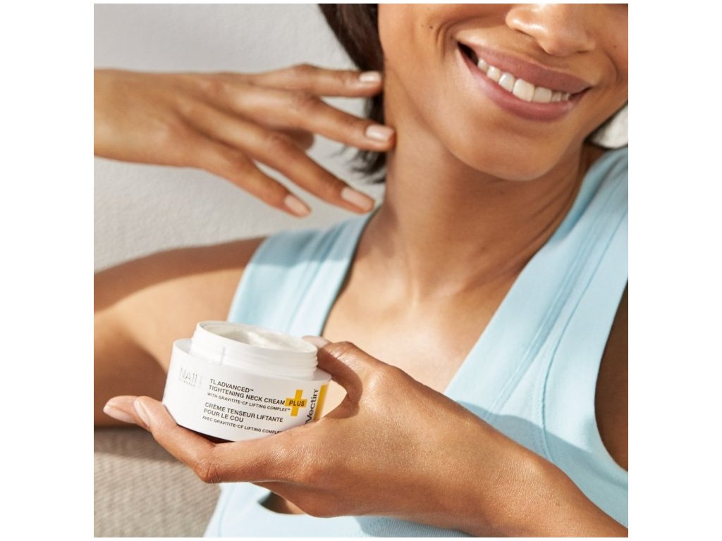 Obr&aacute;zok STRIVECTIN Darčekov&aacute; s&uacute;prava proti vr&aacute;skam na oblasť tv&aacute;re, krku a dekoltu 2 ks