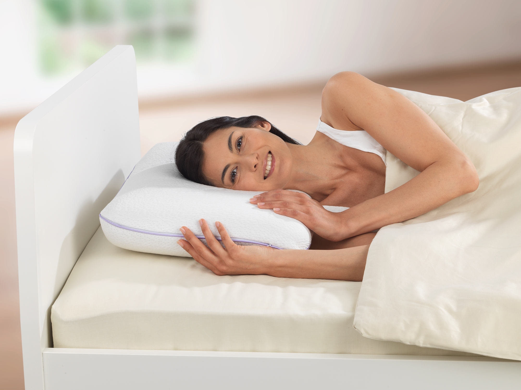 Obr&aacute;zok MAXIMEX Anatomick&yacute; levanduľov&yacute; vank&uacute;&scaron; z pam&auml;ťovej peny