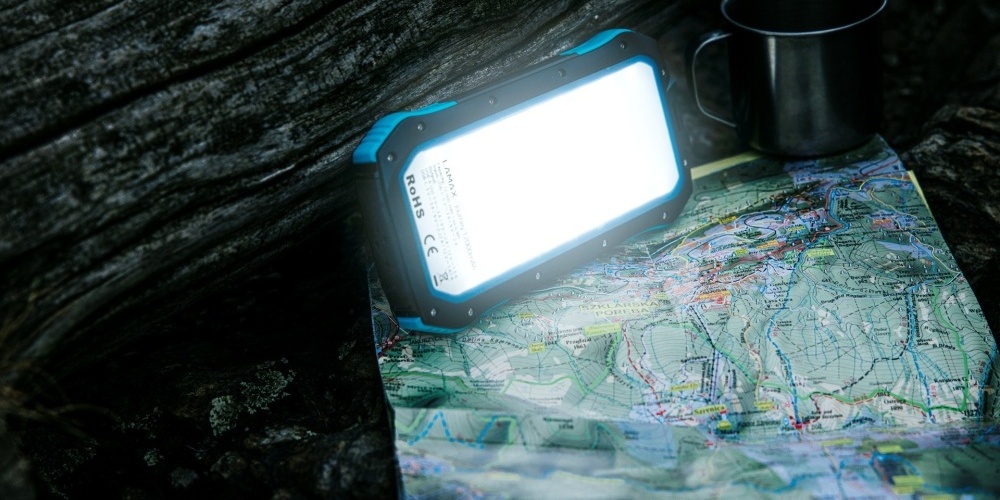 Obr&aacute;zok LAMAX Journey 12000 mAh outdoorov&aacute; powerbanka